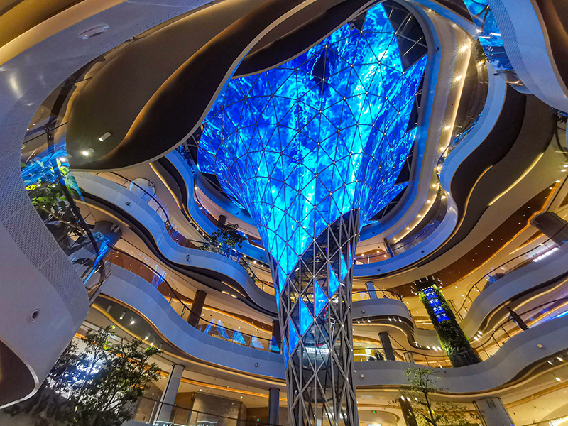 如何选择LED透明屏厂家呢？