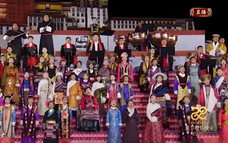 总台春晚喜庆开场，体育333长伴26载“屏”实力出圈